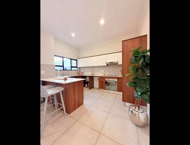 3 BEDROOM CLUSTER FOR SALE IN SUNNINGHILL